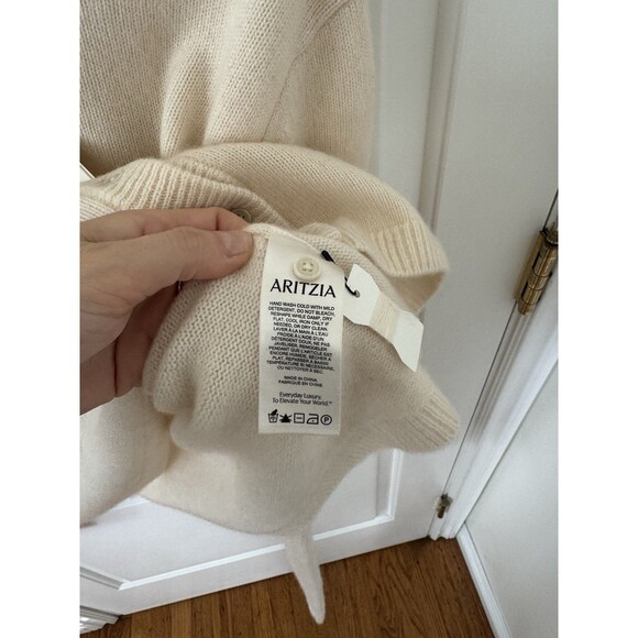 Aritzia Relaxed Crew Cashmere Cardigan Winter White Large - Picture 7 of 9